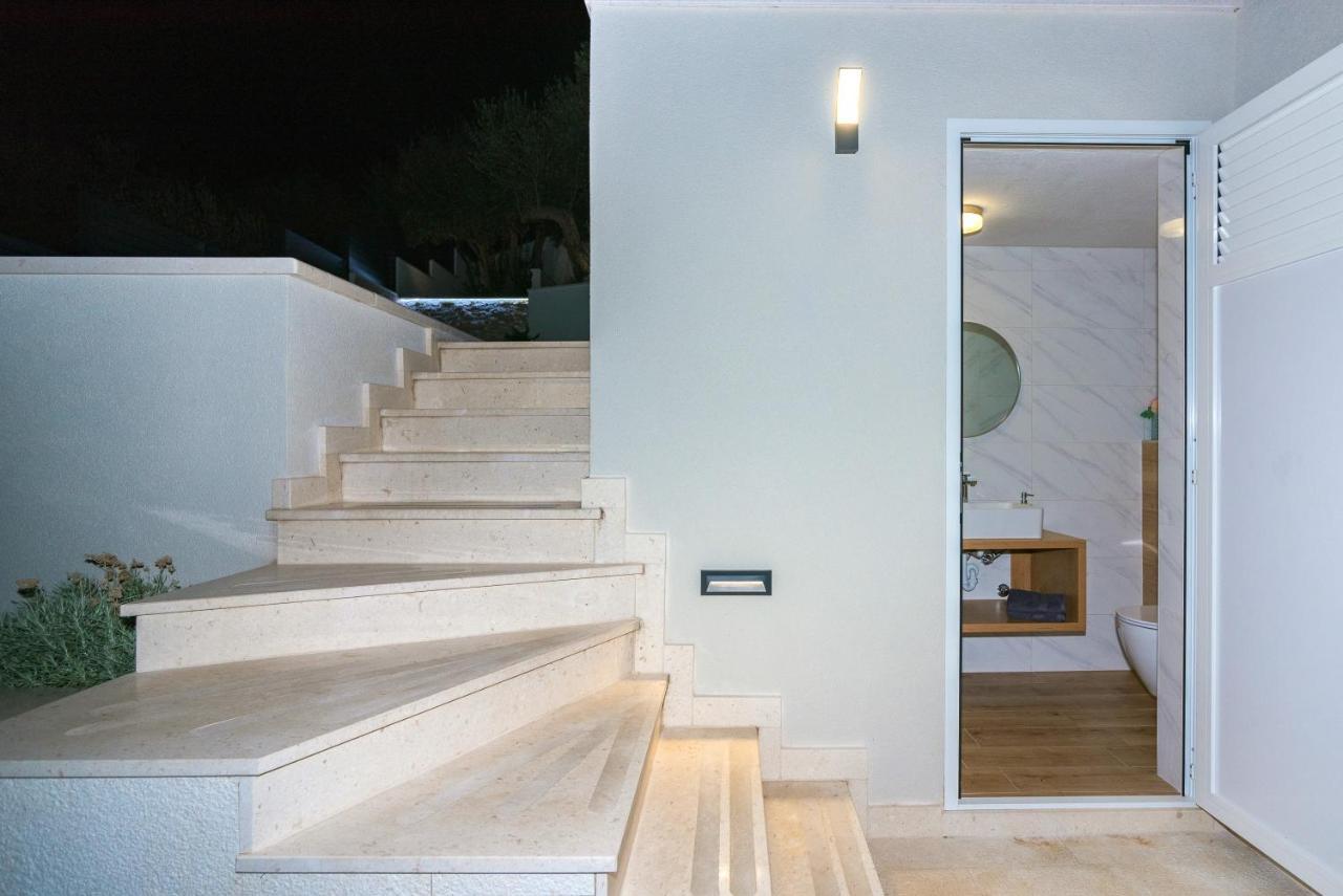 Villa Vruja พิสัก ภายนอก รูปภาพ