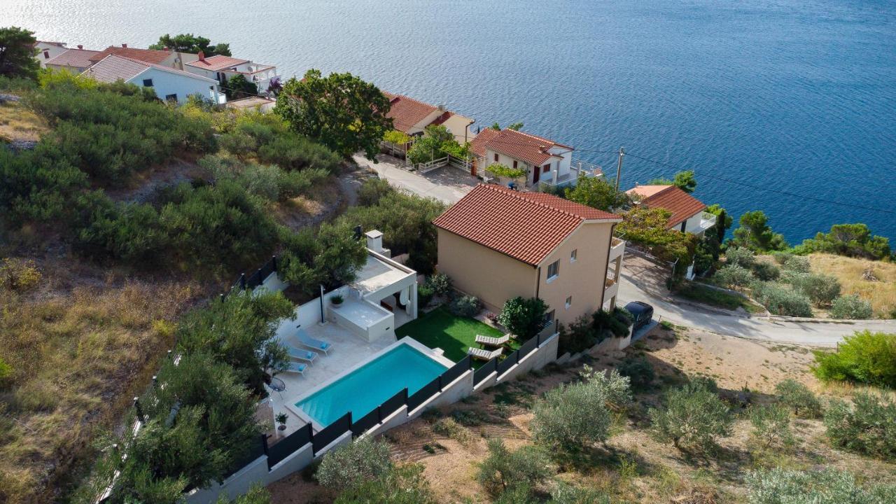 Villa Vruja พิสัก ภายนอก รูปภาพ